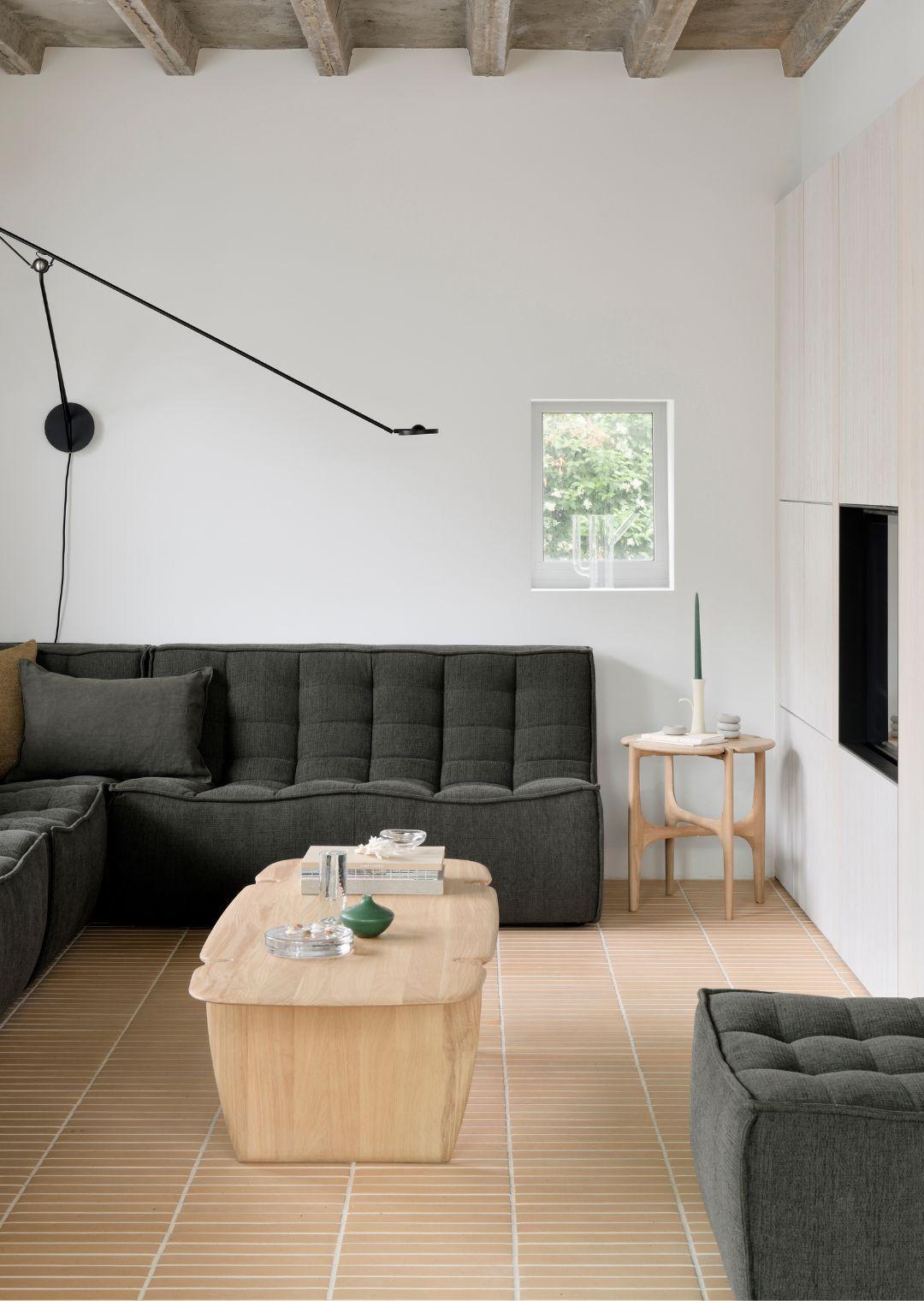Live Light | Rent living room furniture for your temporary expat home