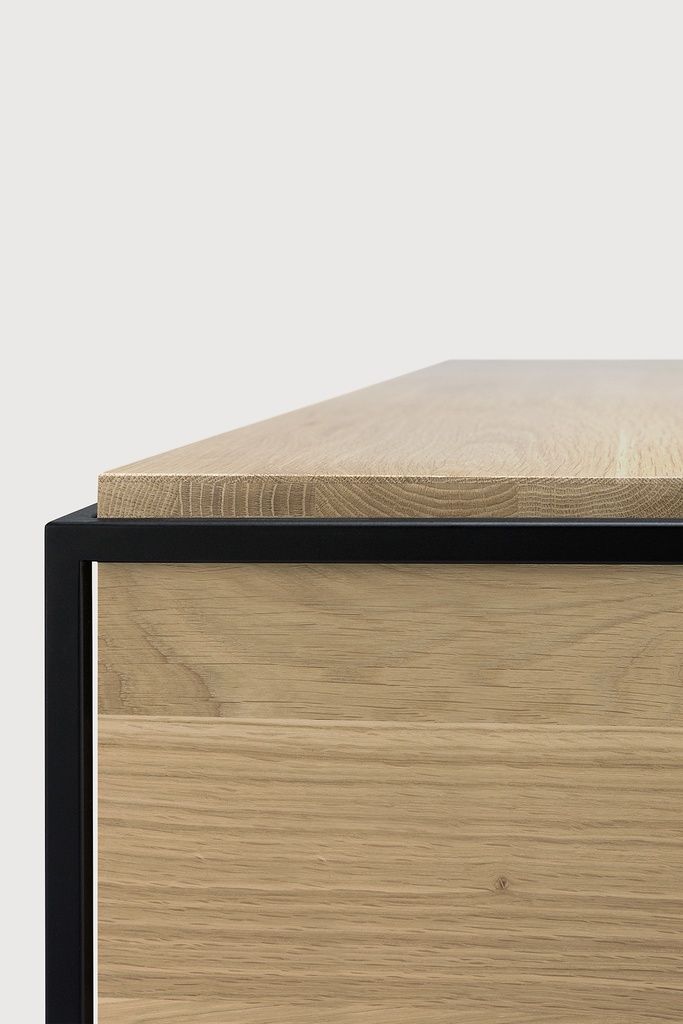 Monolit bedside table