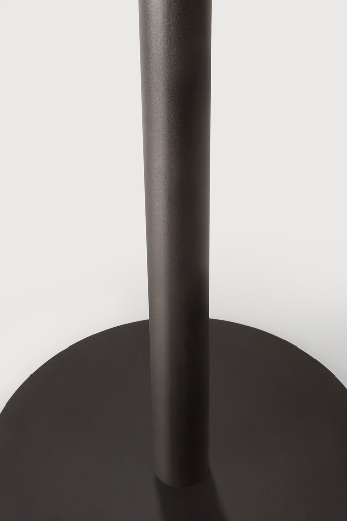 Blend outdoor dining table base