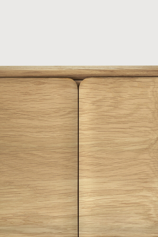 PI sideboard - 4 doors - horizontal grain