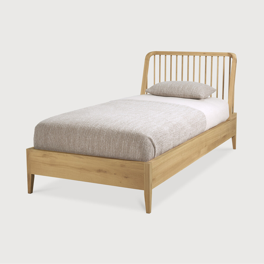 Spindle single bed